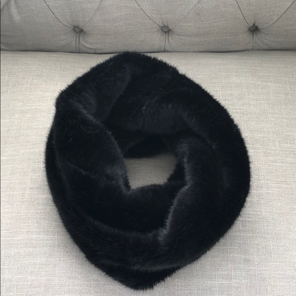 Ann Taylor faux fur infinity neck wrap